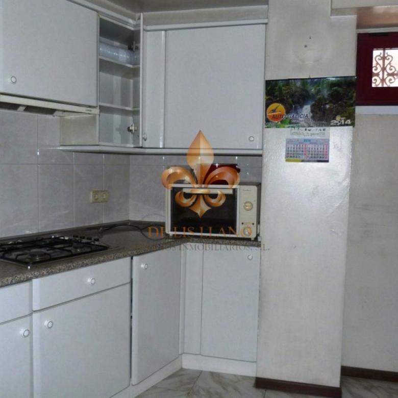 Local en venta en Pi y Margall – Camelias, Vigo