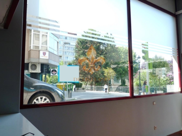 Local en venta en Pi y Margall – Camelias, Vigo