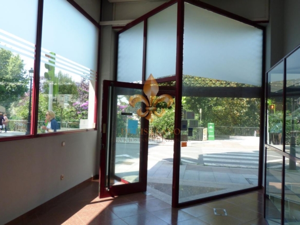Local en venta en Pi y Margall – Camelias, Vigo