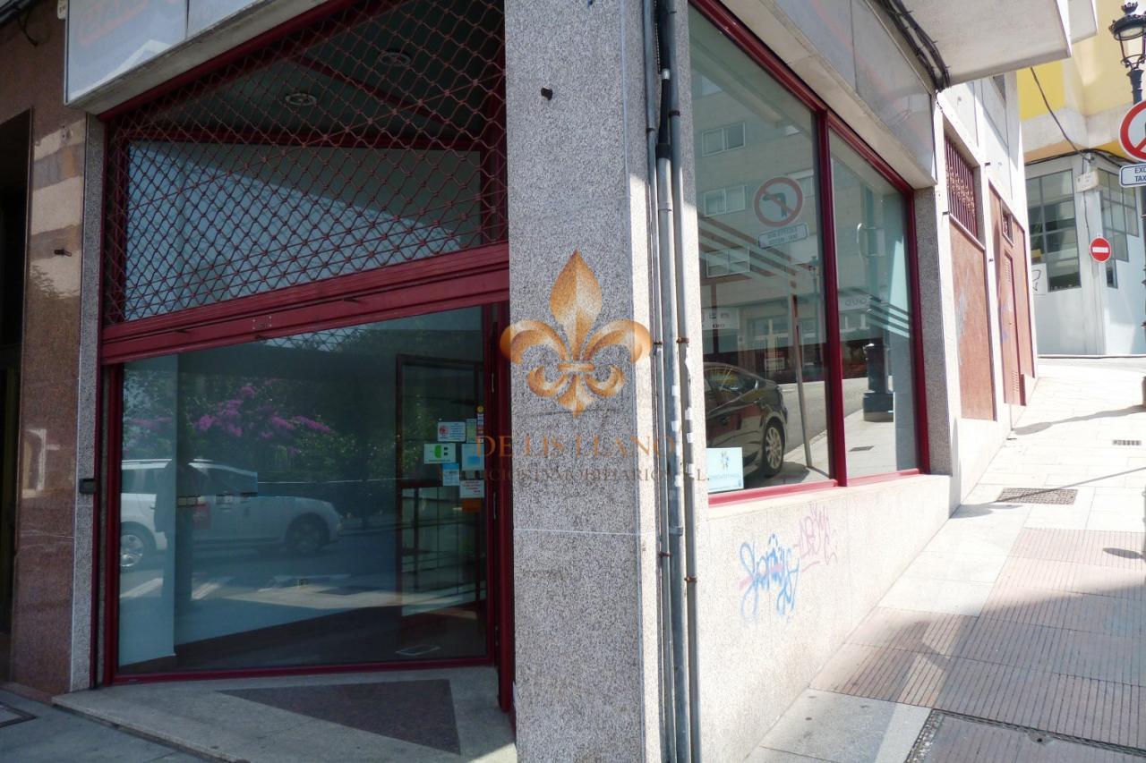 168814187250700023894_168814160457 Local en venta en Pi y Margall – Camelias, Vigo