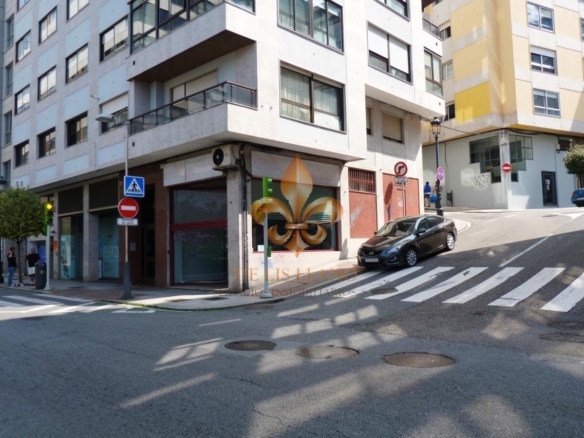 Local en venta en Pi y Margall – Camelias, Vigo