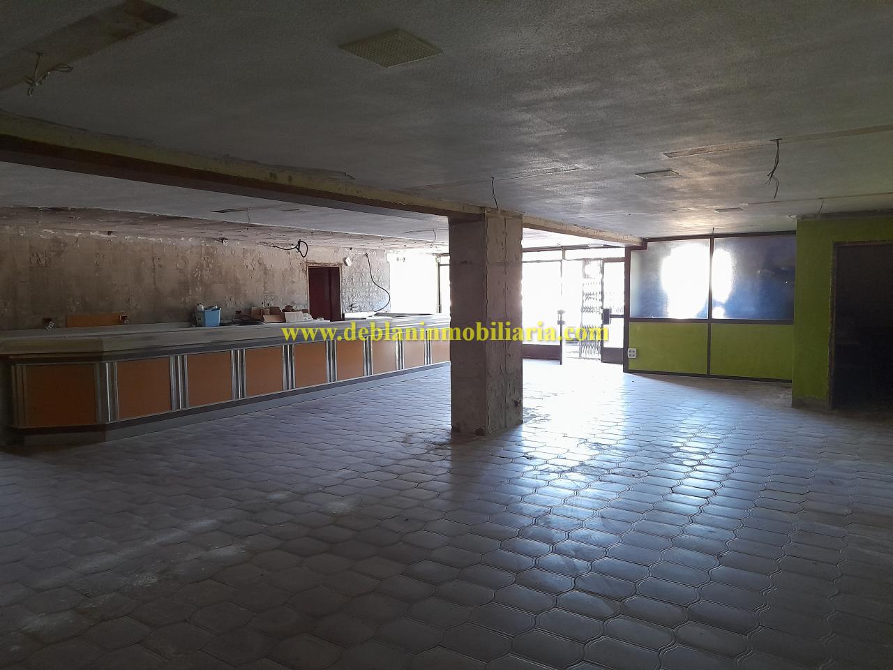 168857603119100023926_168848878707 LOCAL COMERCIAL DE 330 M2
