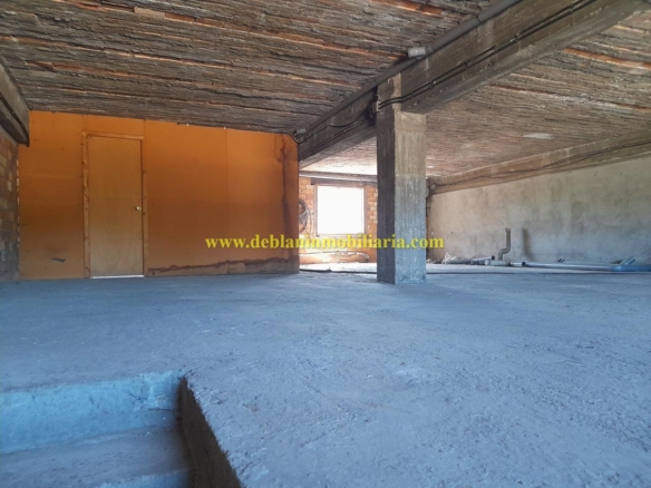 LOCAL COMERCIAL DE 330 M2
