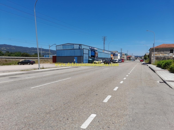LOCAL COMERCIAL DE 330 M2