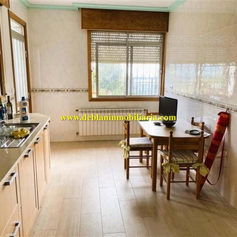 VIVIENDA UNIFAMILIAR 389 M2, CON PISCINA