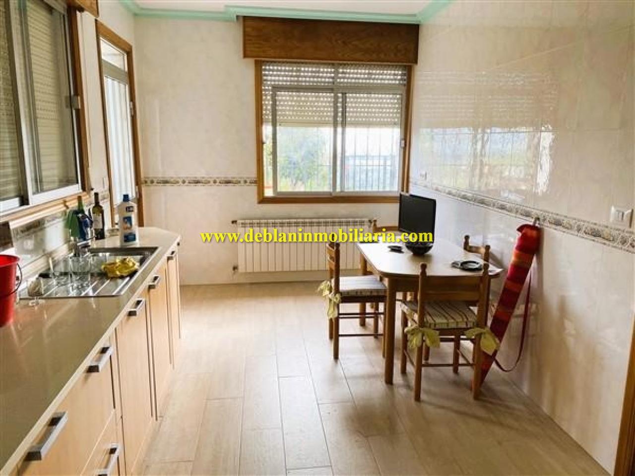 VIVIENDA UNIFAMILIAR 389 M2, CON PISCINA
