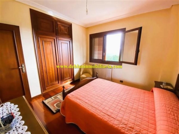 VIVIENDA UNIFAMILIAR 389 M2, CON PISCINA