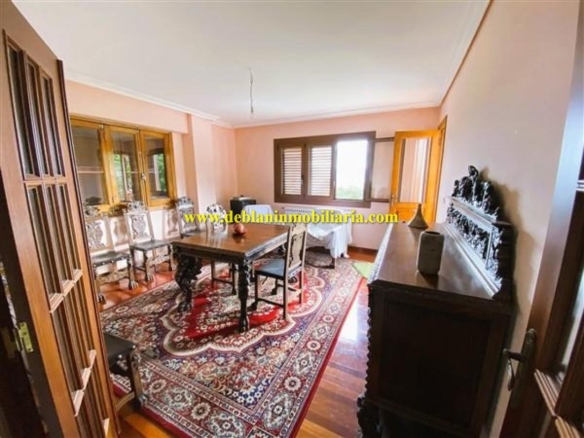 VIVIENDA UNIFAMILIAR 389 M2, CON PISCINA