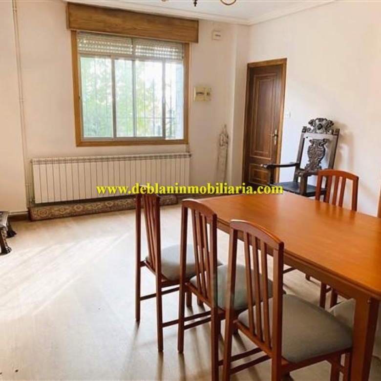 VIVIENDA UNIFAMILIAR 389 M2, CON PISCINA