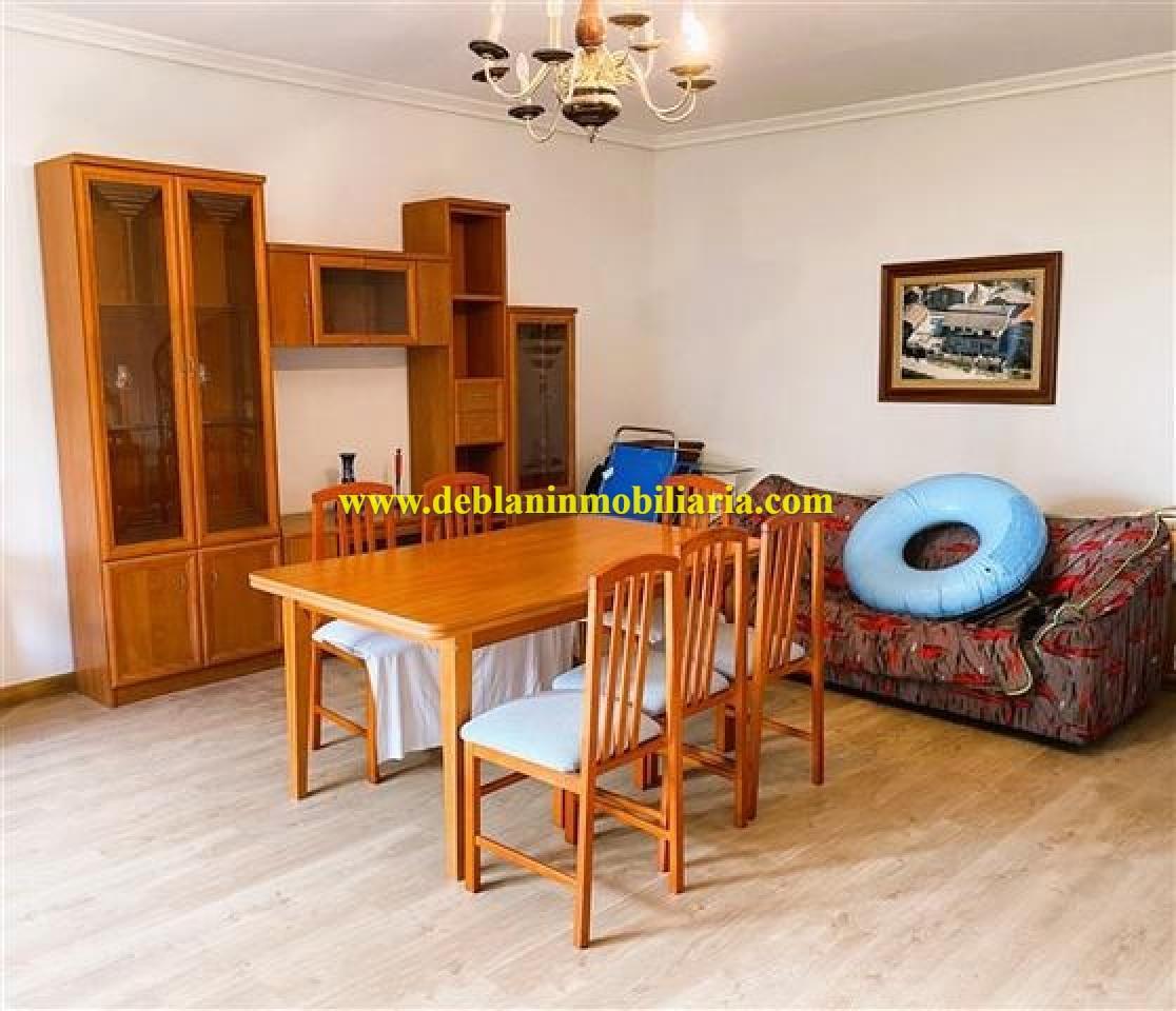 VIVIENDA UNIFAMILIAR 389 M2, CON PISCINA