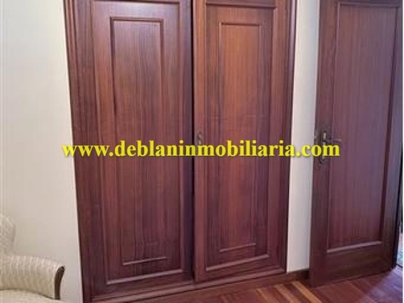 VIVIENDA UNIFAMILIAR 389 M2, CON PISCINA