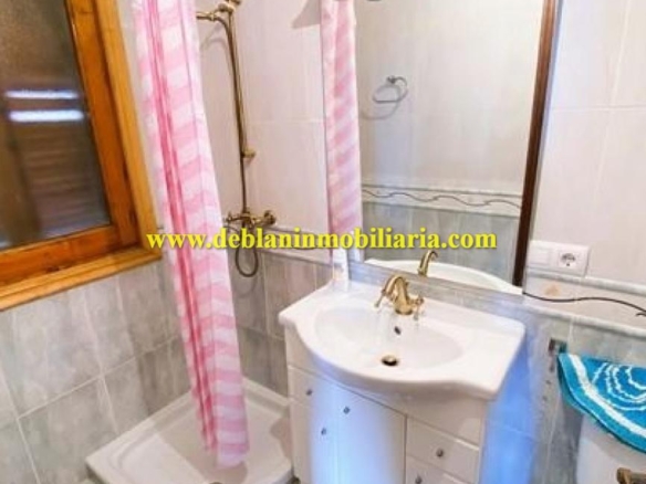 VIVIENDA UNIFAMILIAR 389 M2, CON PISCINA