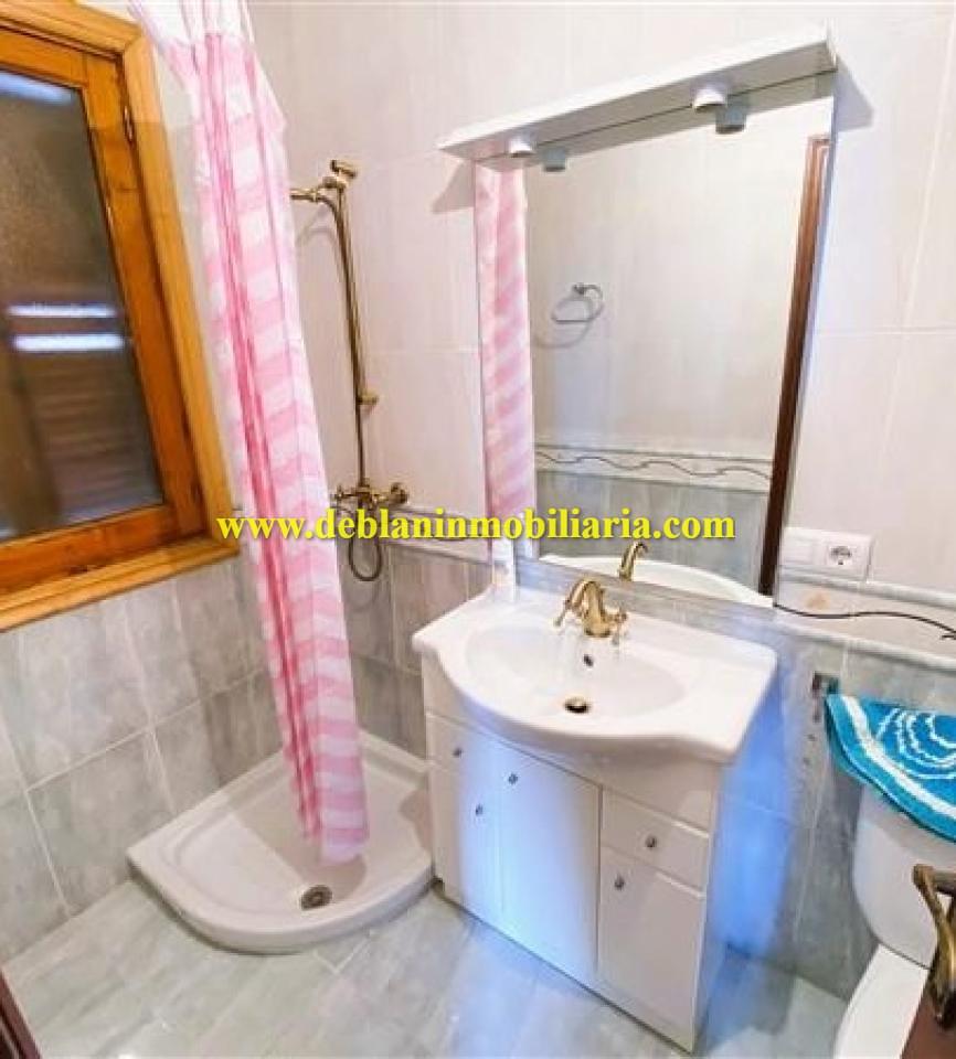 VIVIENDA UNIFAMILIAR 389 M2, CON PISCINA