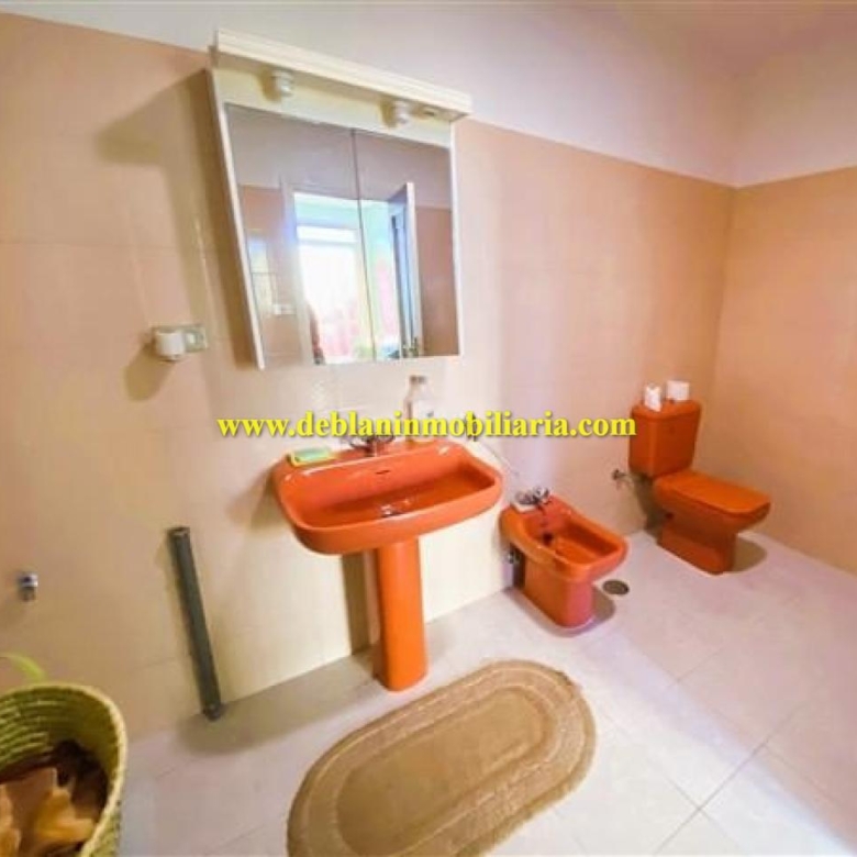 VIVIENDA UNIFAMILIAR 389 M2, CON PISCINA