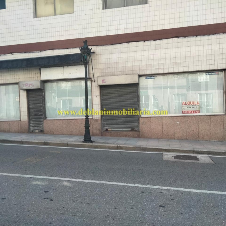 SE ALQUILA LOCAL COMERCIAL EN EL CENTRO DE TUI