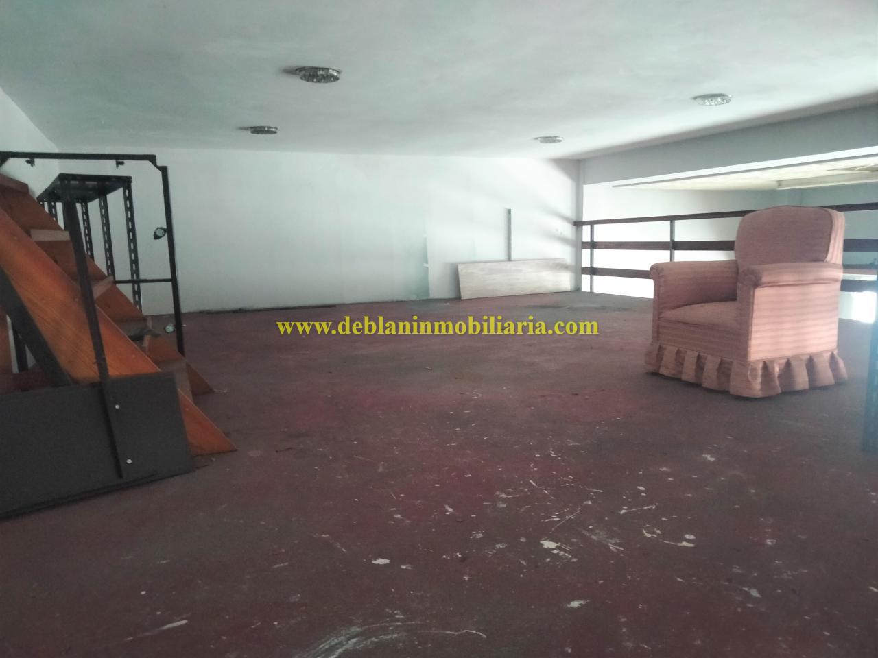 168871913348700023944_168871880668 SE ALQUILA LOCAL COMERCIAL EN EL CENTRO DE TUI