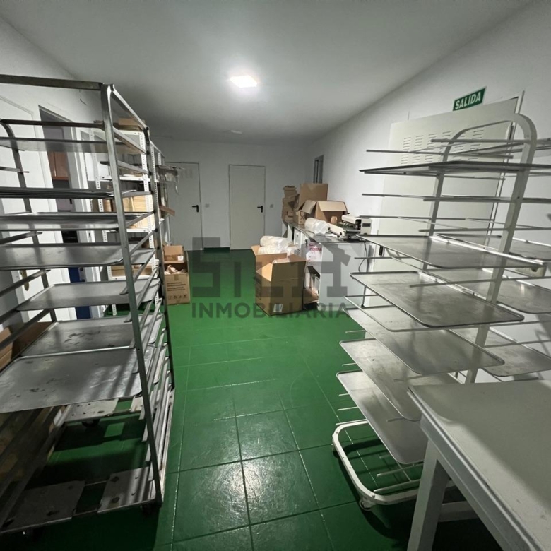 ALQUILER PANADERÍA EN AMOEIRO