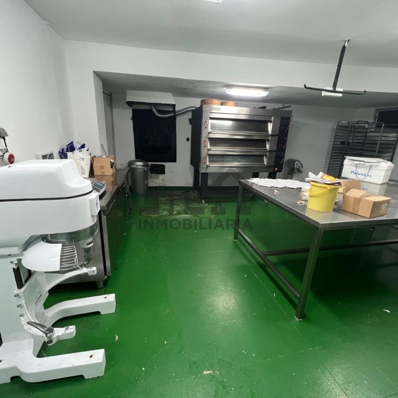 ALQUILER PANADERÍA EN AMOEIRO