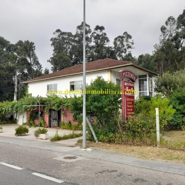 RESTAURANTE / BAR UBICADO EN ZONA ESTRATÉGICA