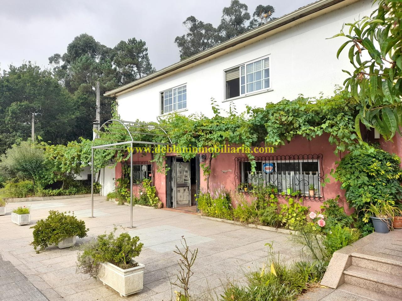 169339469587800024127_169339442247 RESTAURANTE / BAR UBICADO EN ZONA ESTRATÉGICA