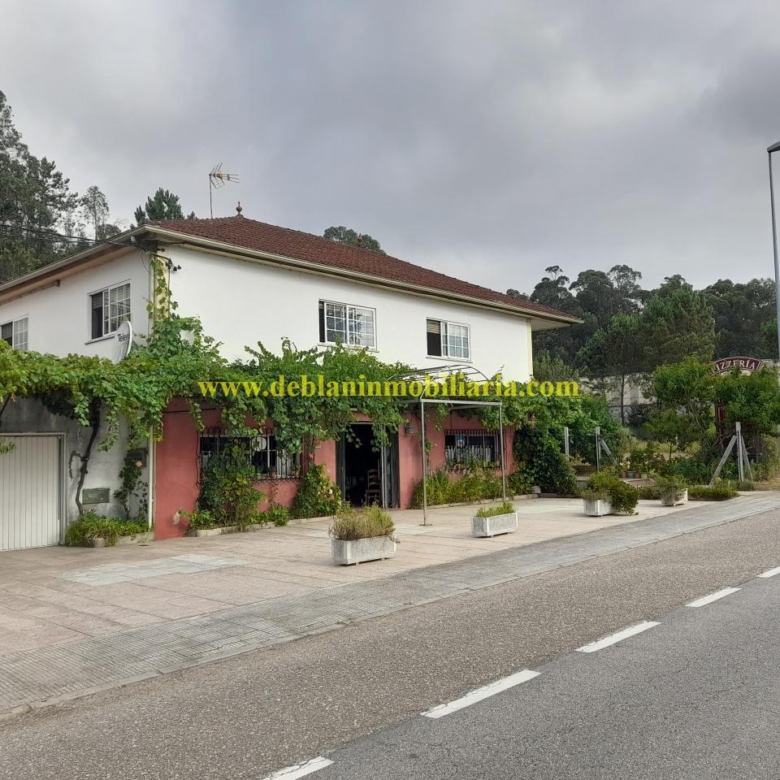 RESTAURANTE / BAR UBICADO EN ZONA ESTRATÉGICA