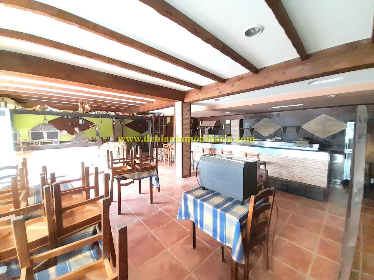 169339469890100024127_169339442547 RESTAURANTE / BAR UBICADO EN ZONA ESTRATÉGICA