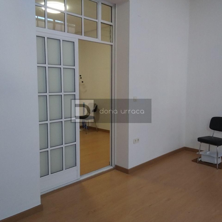 DESPACHO MUY CENTRICO EN OURENSE