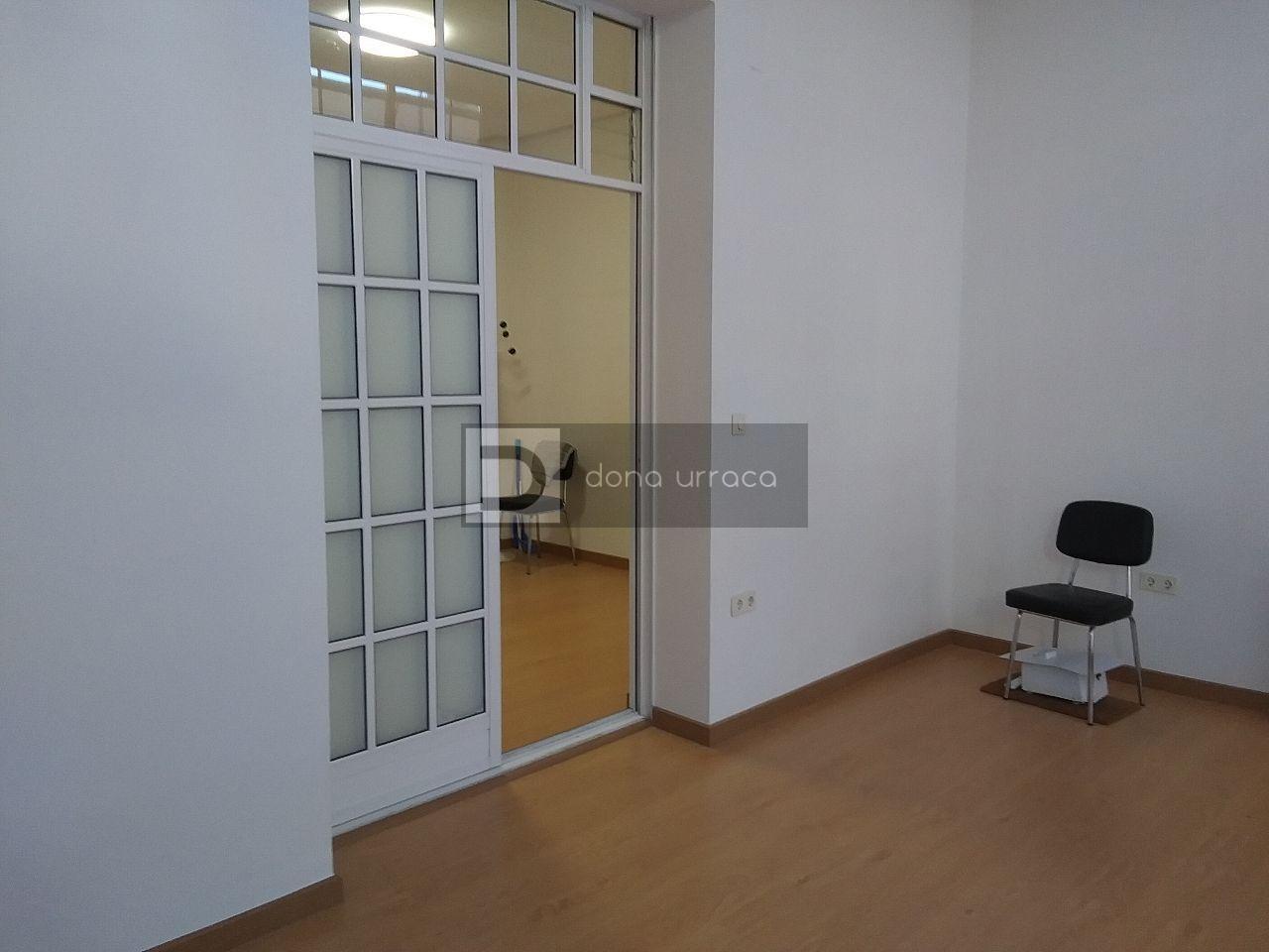 169470815723800024208_169470795612 DESPACHO MUY CENTRICO EN OURENSE