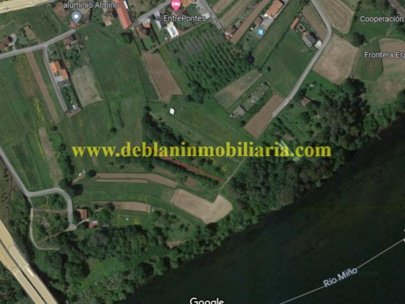 TERRENO RÚSTICO DE 889 M2, A 1 KM, DE TUI