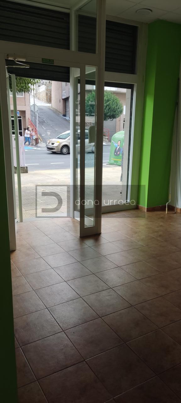169503712968700024223_169503372309 LOCAL COMERCIAL EN AV. CELANOVA,BARBADAS SOBRE CALLE PRINCIPAL