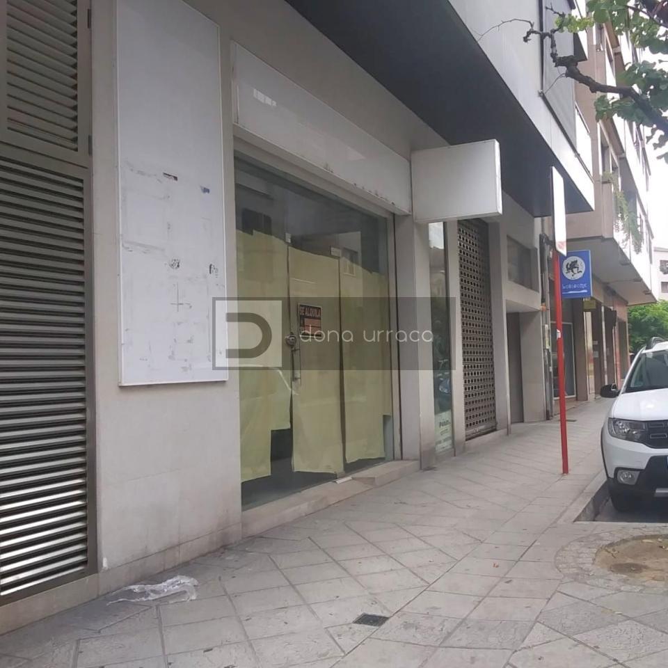 169505640191800024229_169485707691 LOCAL CALLE CENTRICA COUTO
