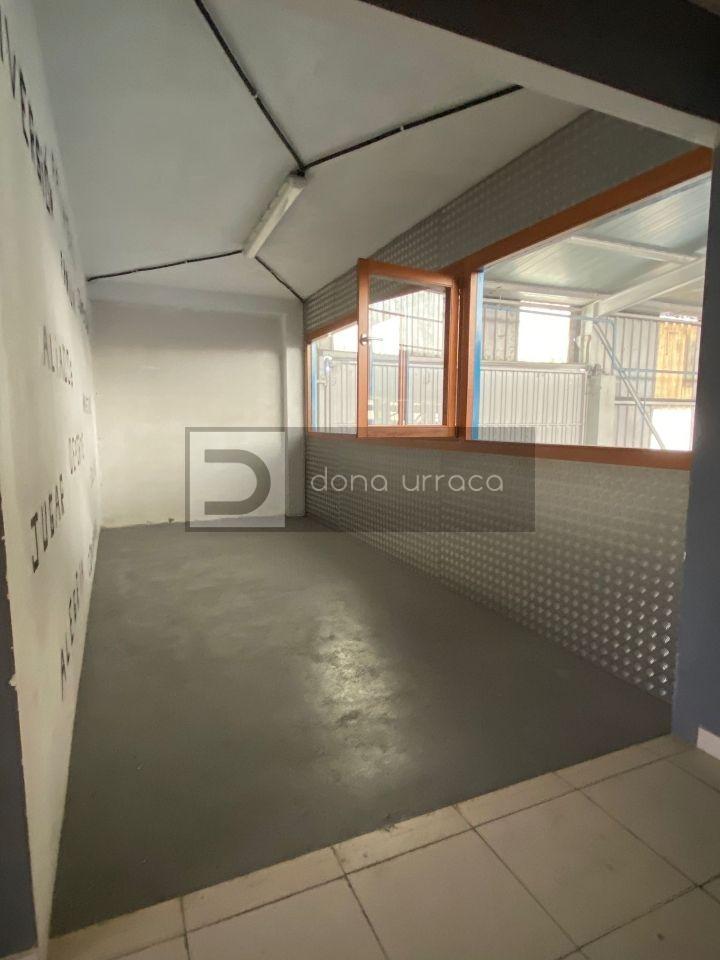169545810504500024266_169540343729 GRAN NAVE EN EL POLIGONO SAN CIPRIAN DAS VIÑAS