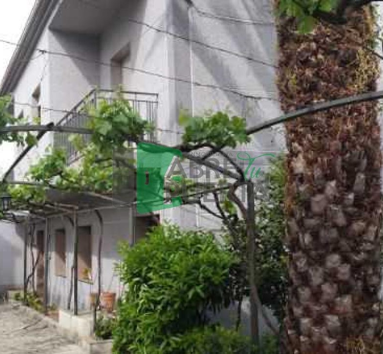 CASA/ CHALET INDEPENDIENTE EN VENTA