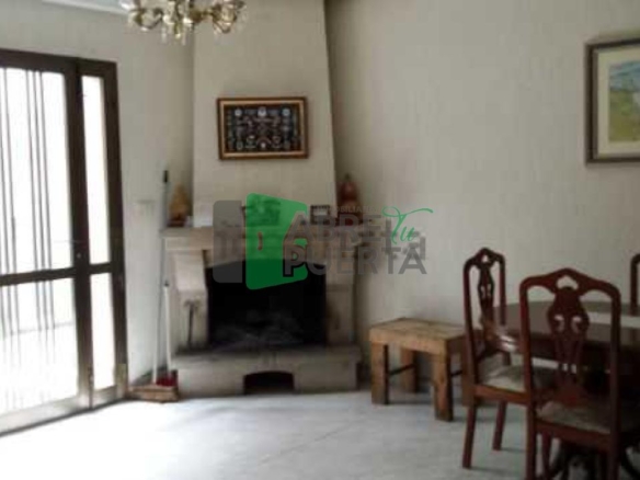 CASA/ CHALET INDEPENDIENTE EN VENTA