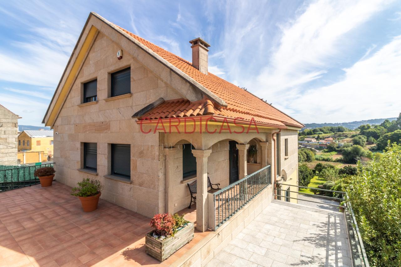 169961722000300035404_169419131032 Chalet de piedra a un paso del centro de Vigo