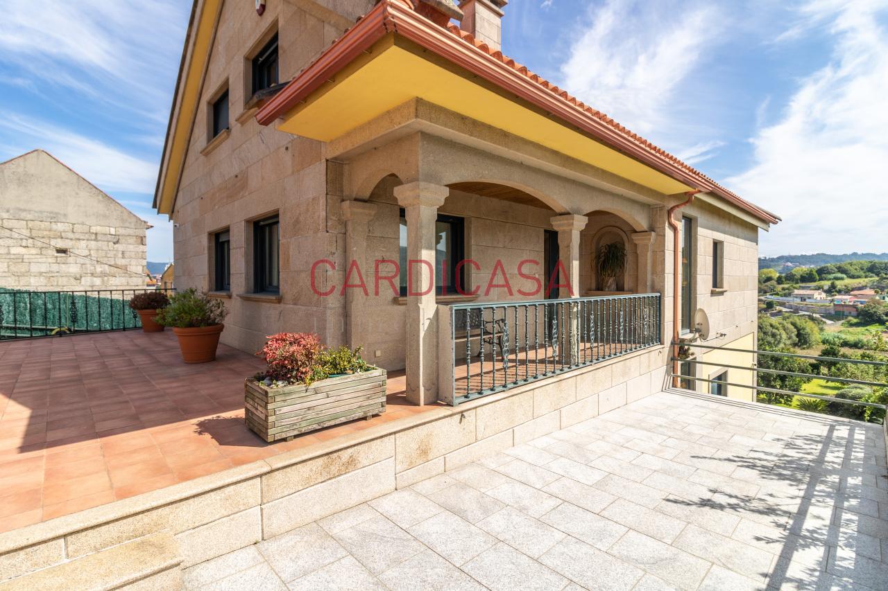 169961722064800035404_169419131375 Chalet de piedra a un paso del centro de Vigo