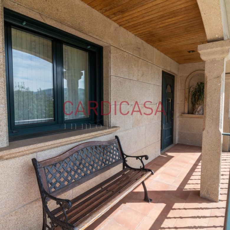 Chalet de piedra a un paso del centro de Vigo