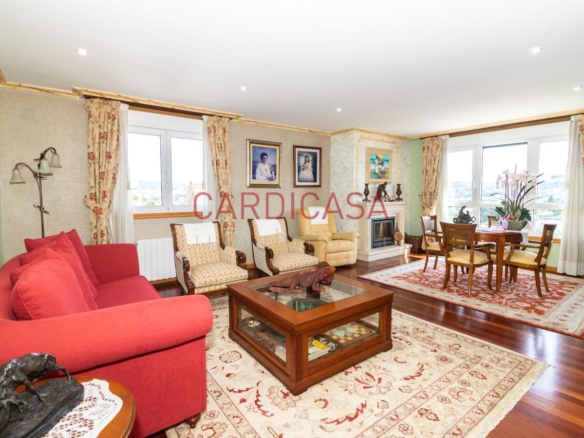 Chalet de piedra a un paso del centro de Vigo