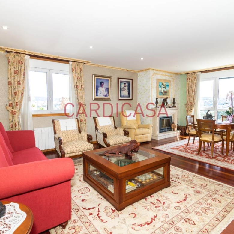 Chalet de piedra a un paso del centro de Vigo