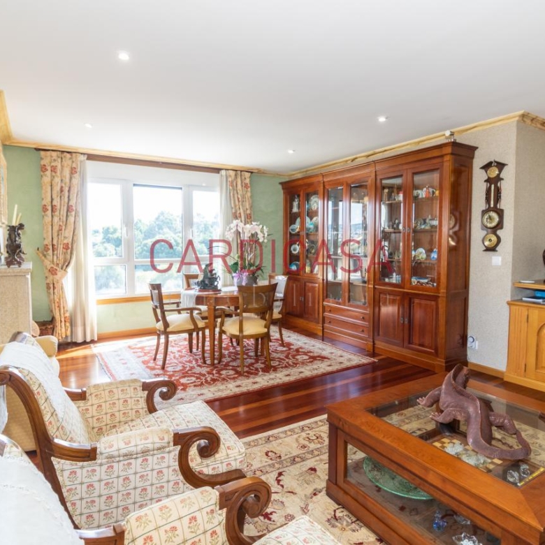 Chalet de piedra a un paso del centro de Vigo