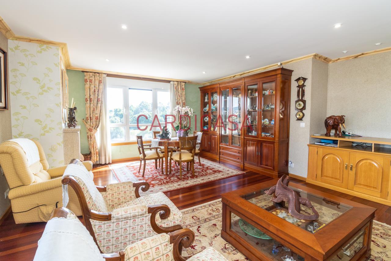 169961722584300035404_169419138850 Chalet de piedra a un paso del centro de Vigo