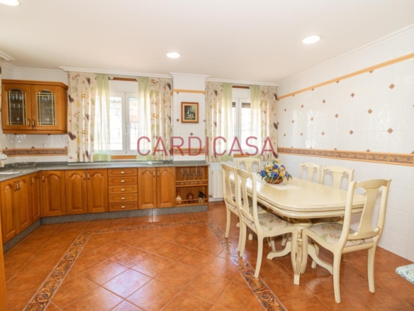 Chalet de piedra a un paso del centro de Vigo