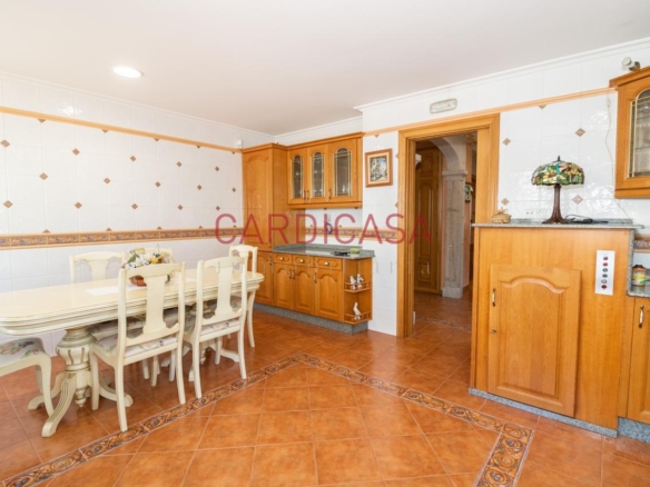 Chalet de piedra a un paso del centro de Vigo