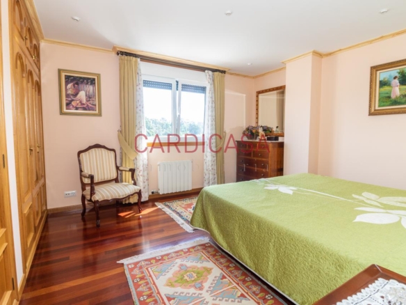 Chalet de piedra a un paso del centro de Vigo
