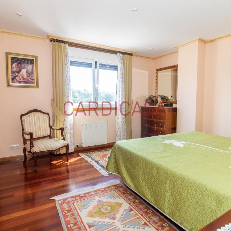 Chalet de piedra a un paso del centro de Vigo