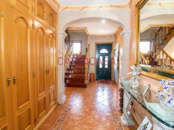 Chalet de piedra a un paso del centro de Vigo