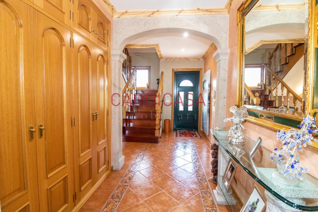 169961723082600035404_169419137489 Chalet de piedra a un paso del centro de Vigo