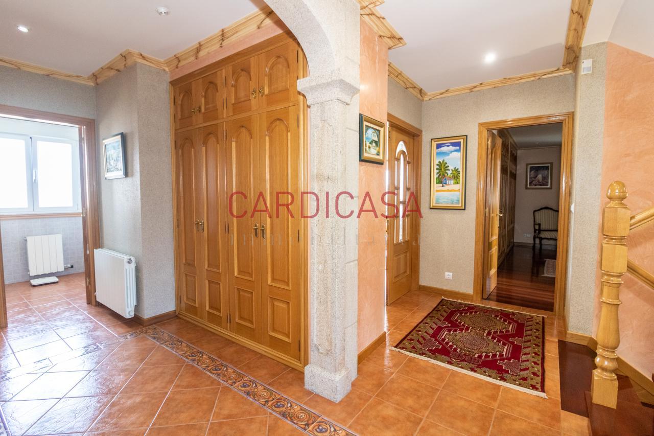 169961723544600035404_169419134074 Chalet de piedra a un paso del centro de Vigo