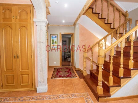 Chalet de piedra a un paso del centro de Vigo