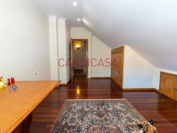 Chalet de piedra a un paso del centro de Vigo